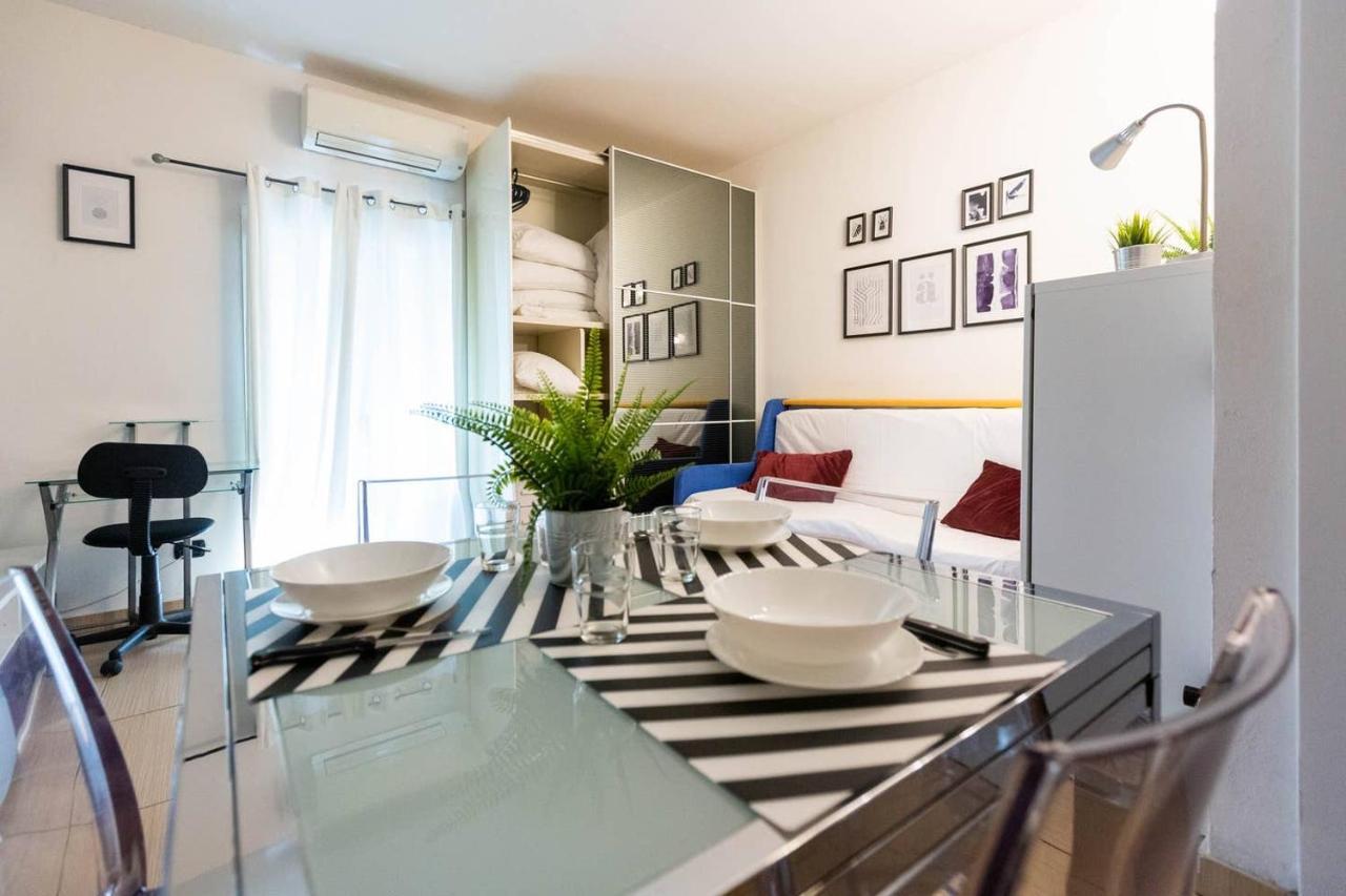 Apartment Monte Nero 29 Milan Bagian luar foto